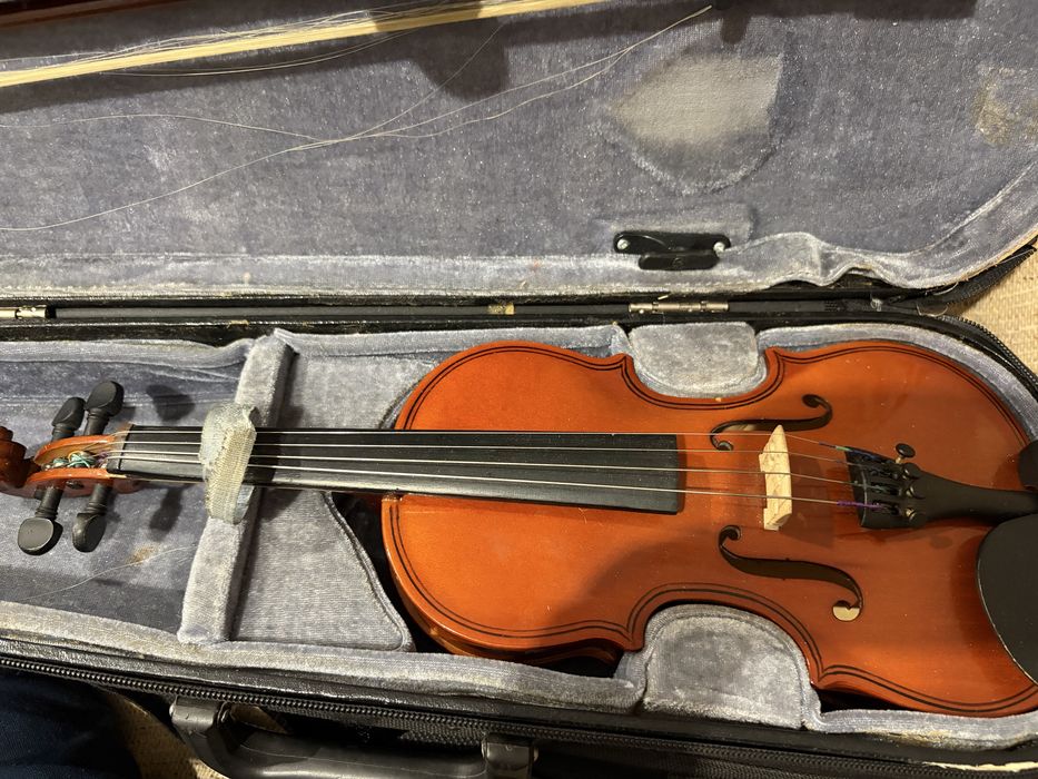 Продается скрипка 1/8