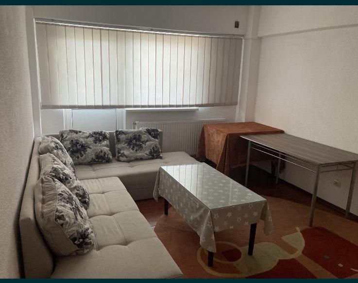Inchiriez apartament 3 camere Micro 3, Buzau