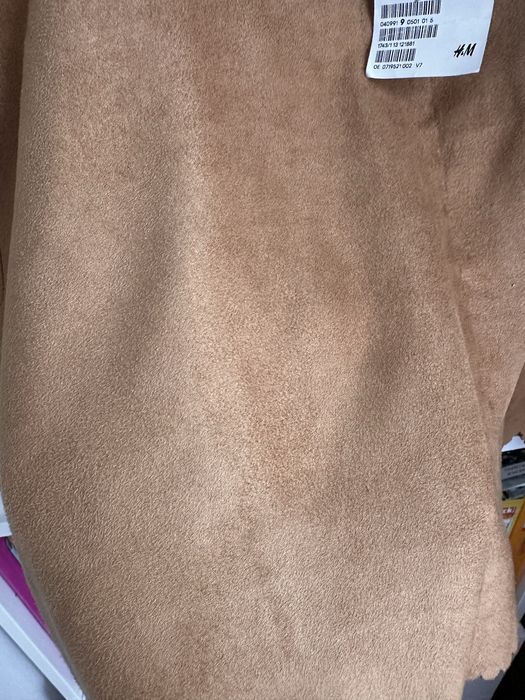 Vând fusta H&M imitatie piele intoarsa
