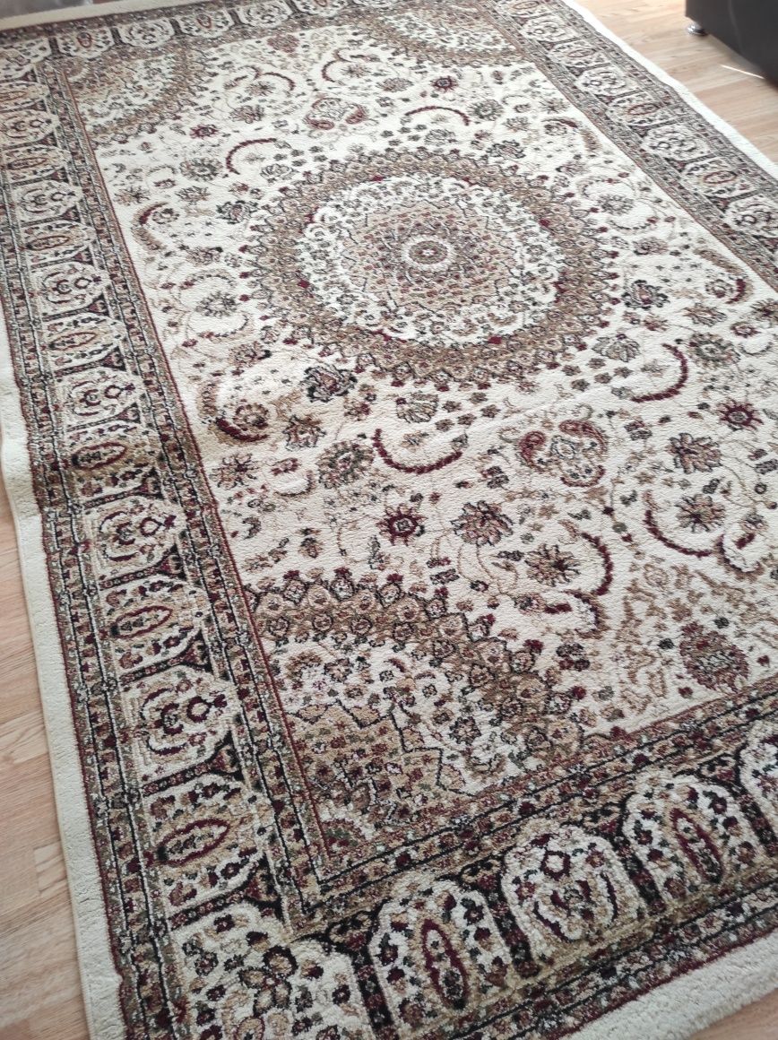 Ковёр 2*3 продам