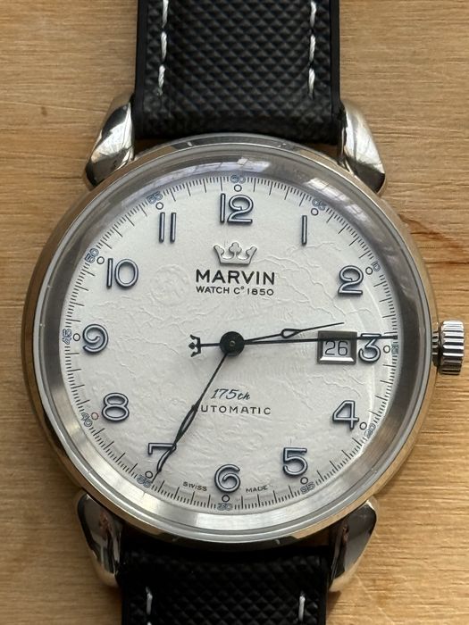 Наручные швейцарские Swiss Made часы - Marvin