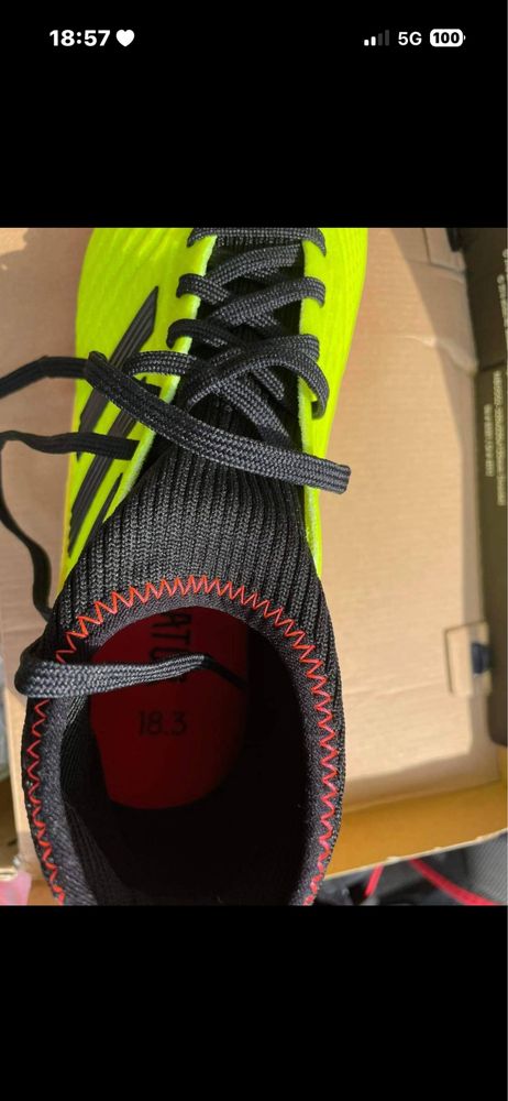 Калеври чисто нови оргинални adidas i nike