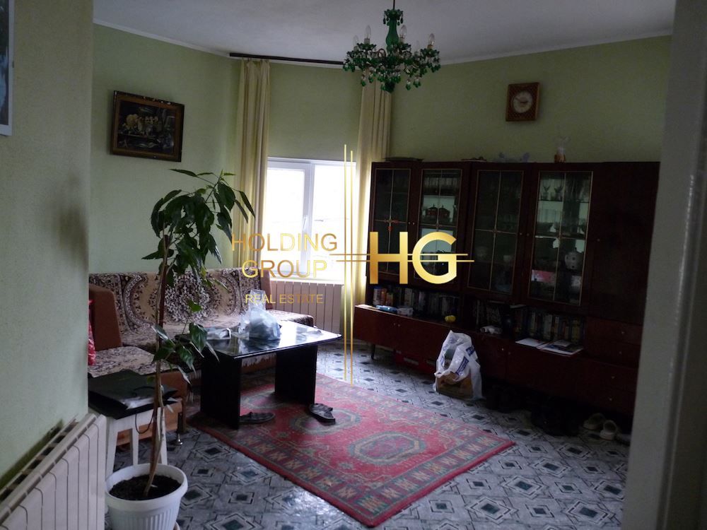 Къща в Добрич, област-гр.Каварна площ 390 цена 190000