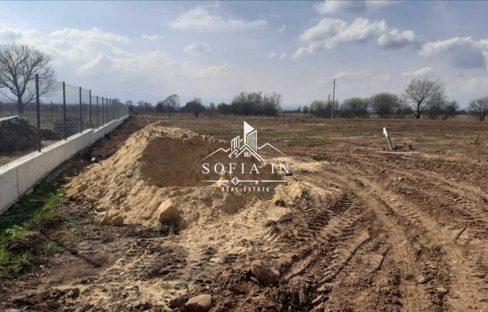 Продава се Парцел в с. Доброславци, Област София-град - 5719 кв.м за 41 €/кв.м - Снимка #4