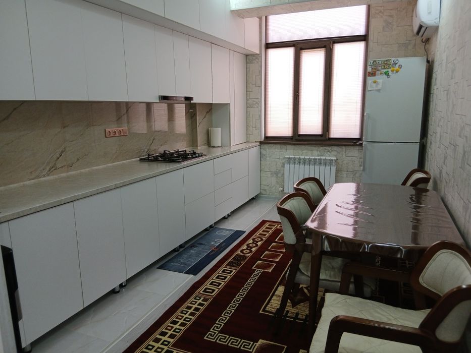 Квартира сотилади