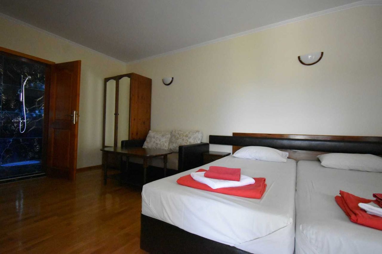 Продава се Къща в с. Бръчковци, Област Велико Търново - 520 кв.м за 1443 €/кв.м - Снимка #15