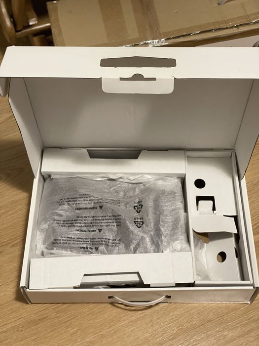 Consola PS4 ( Playstation 4) 500 GB + 2 Controllere + Jocuri Bonus