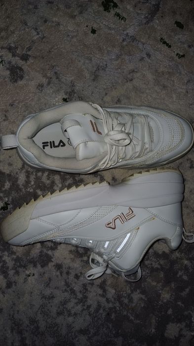 Adidasi FILA marimea 40