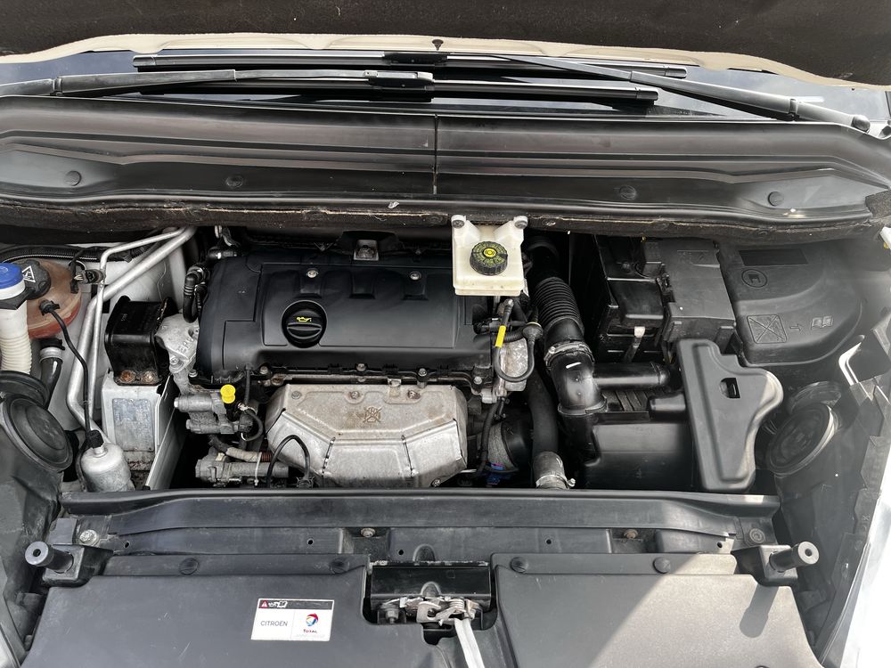 Citroen C4 Picasso 1.6 газ/бензин