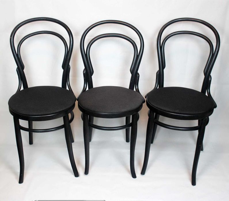 Дървени трапезни столове мека седалка черни