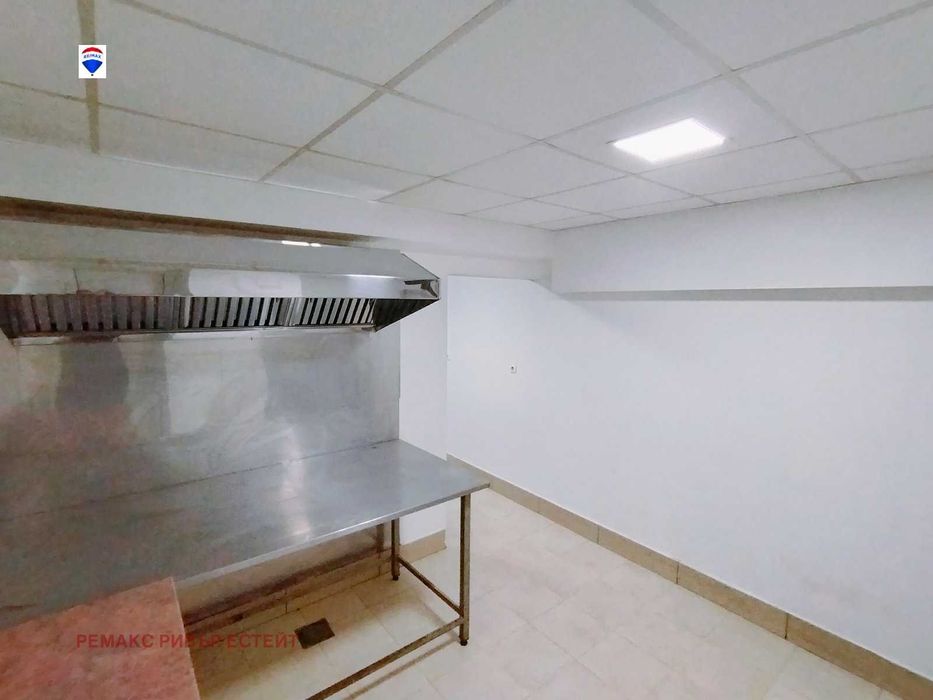 Дава се под наем Магазин в Русе, Здравец - 85 кв.м за 306 € - Снимка #5
