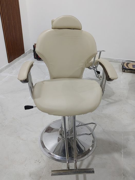 Salon uchun kreslo