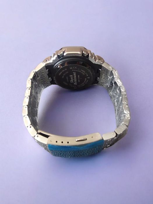 Casio gm-b2100 като нов.