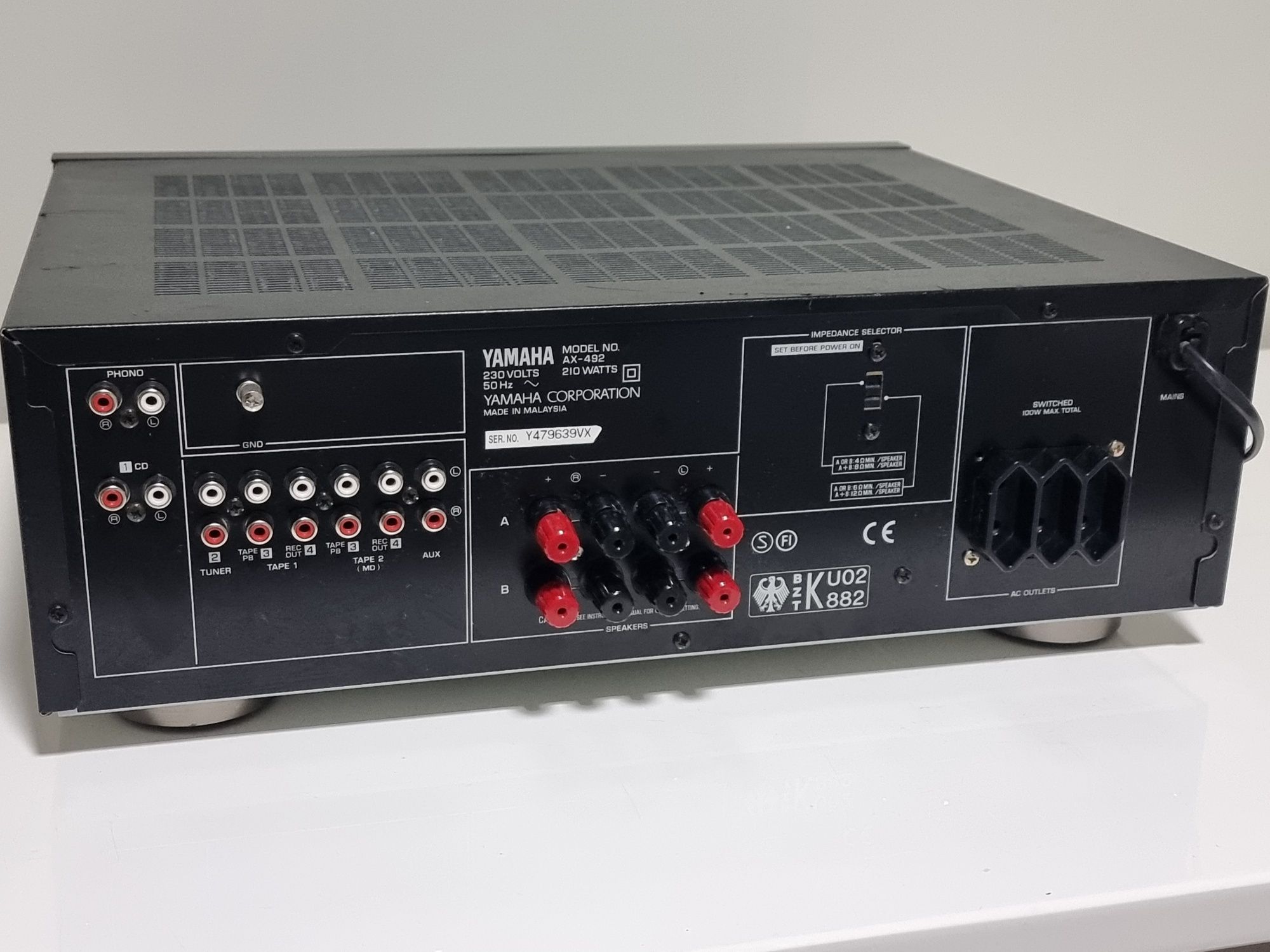 Yamaha AX-492 integrated amplifier
