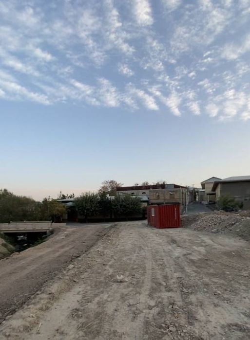 Участок земли под строительство