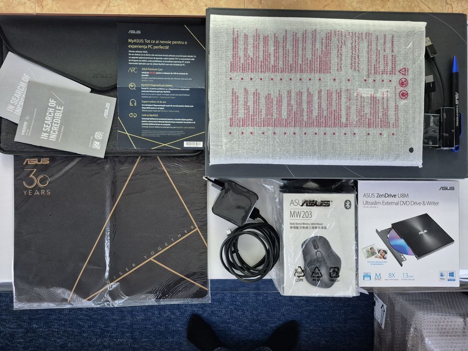 Asus ZenBook 14 UX425EA Extra Pack i7-1165G7, 16GB RAM, 1TB SSD Win 11