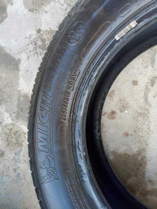 2 Броя летни гуми Michelin 205/60 16 цола
