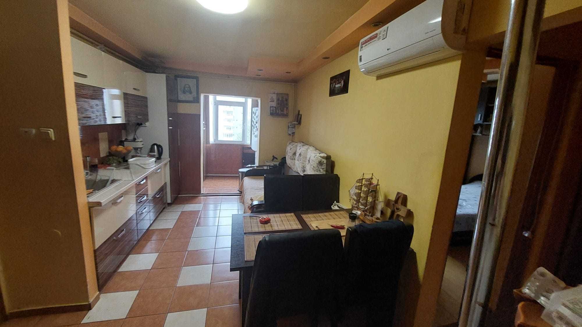 Apartament 2 camere Nicolina CUG Persoana fizica