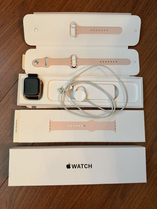Часы Apple watch gold Aluminium