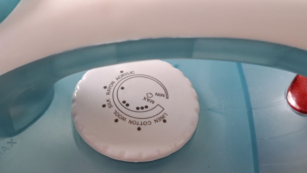 Fier de călcat Clatronic