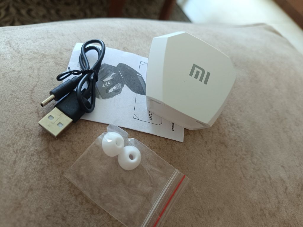 Безжични слушалки Mi M10 dots