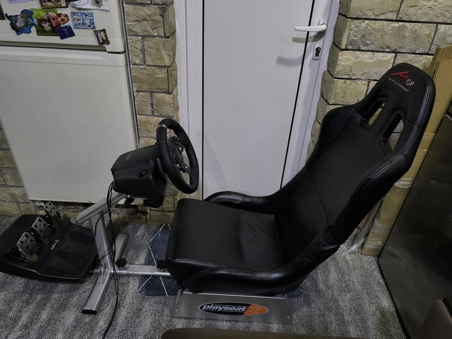 Седалка симулатор Playseat с волан Logitech G920 с шифър