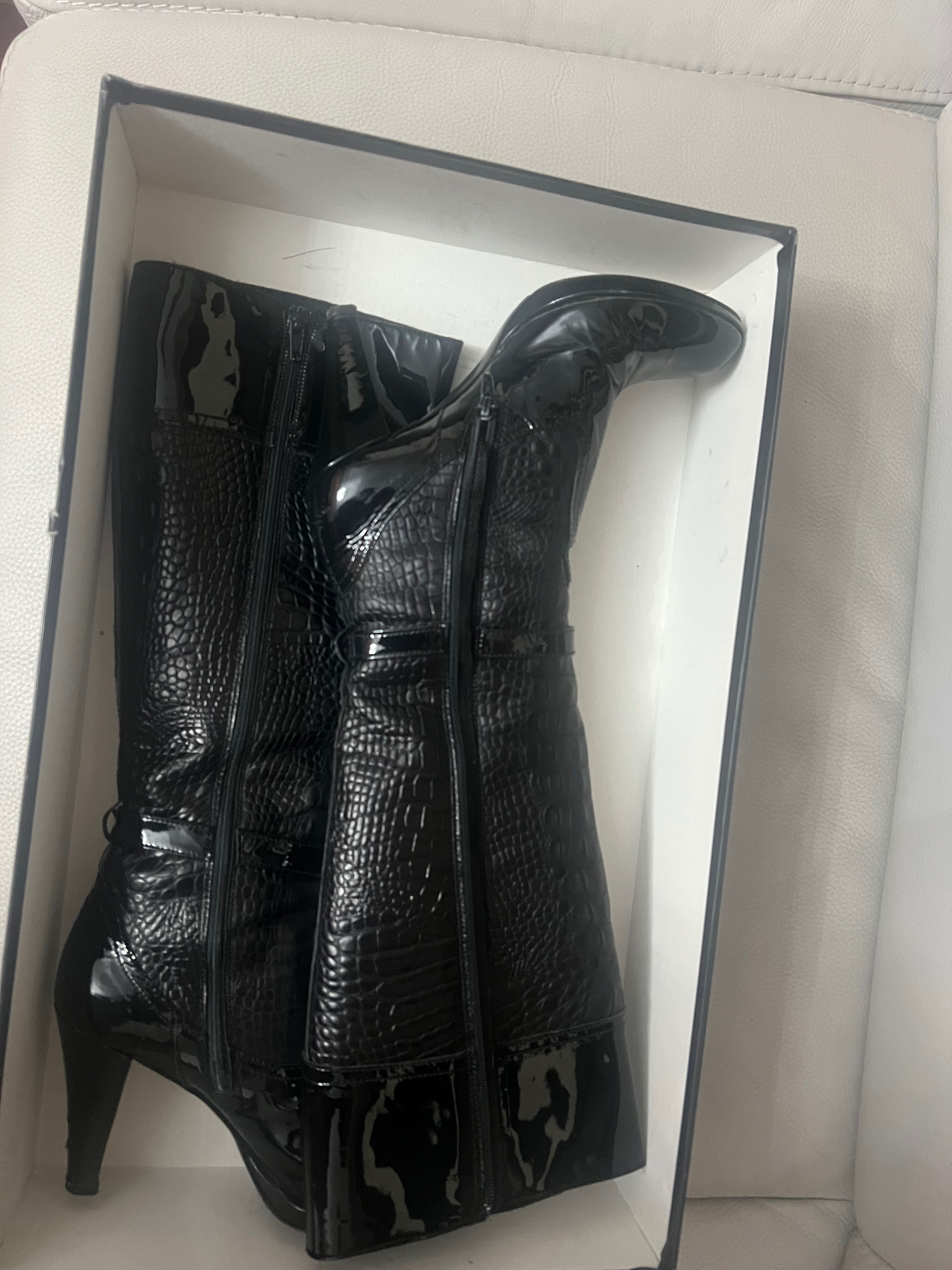 Vand cizme din piele Croco
