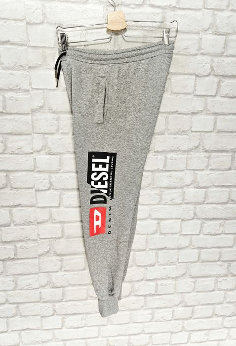 DIESEL Оригинално долнище за момче размер 13 - 15 г