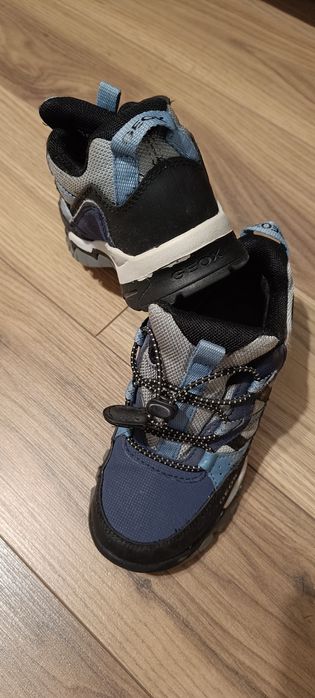 Vând ghete Geox unisex