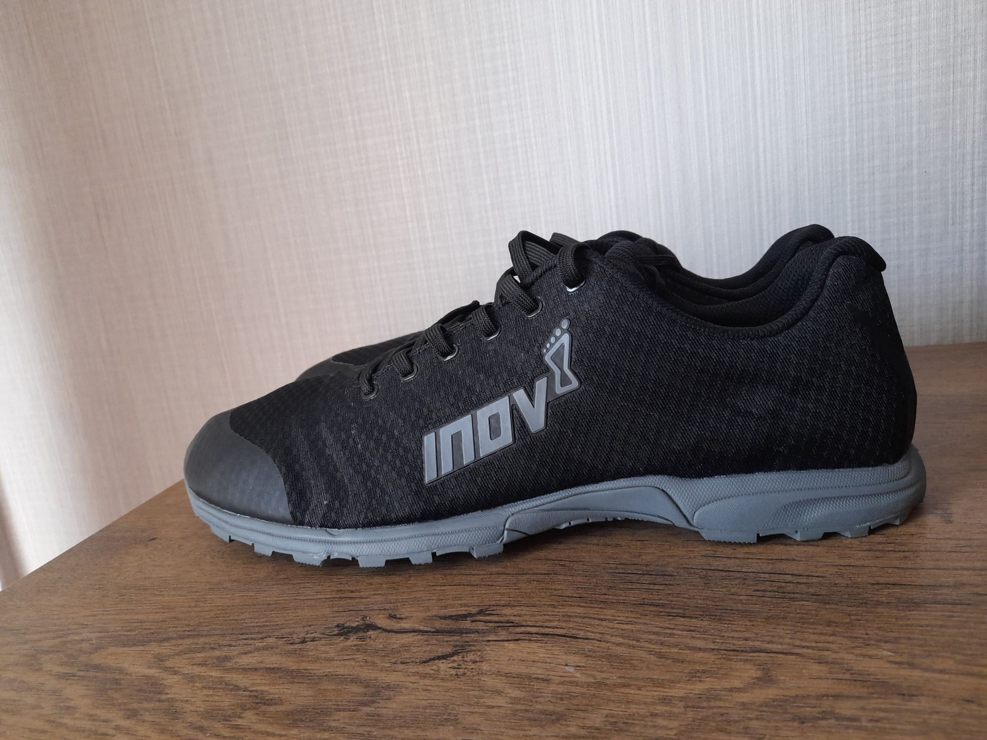 INOV X Lite маратонки 47 номер.