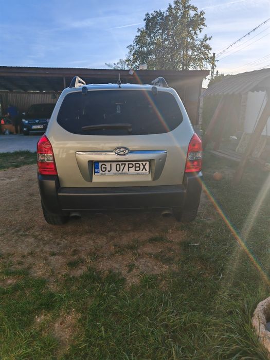 Vând Hunday Tucson 2.0CRDI 4*4