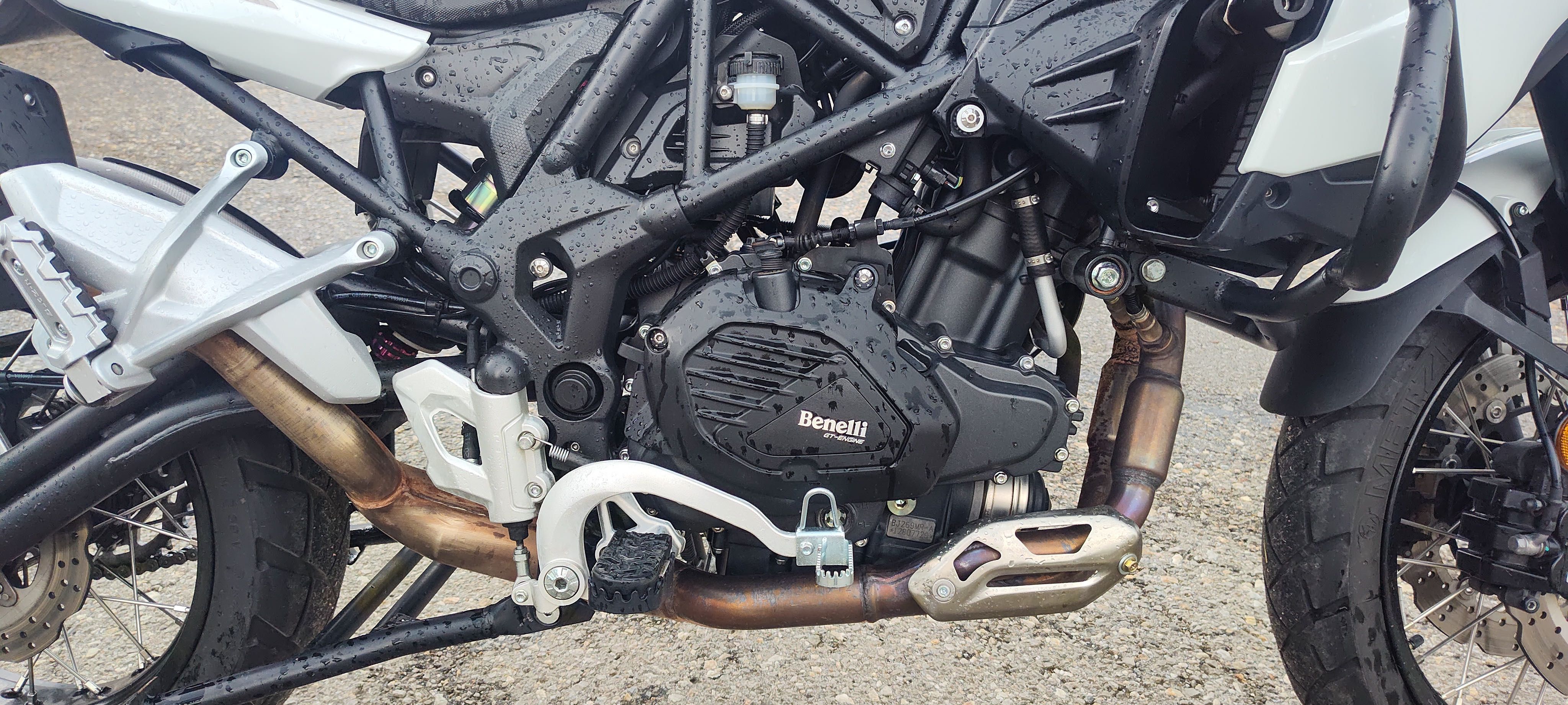 Benelli TRK 502x
