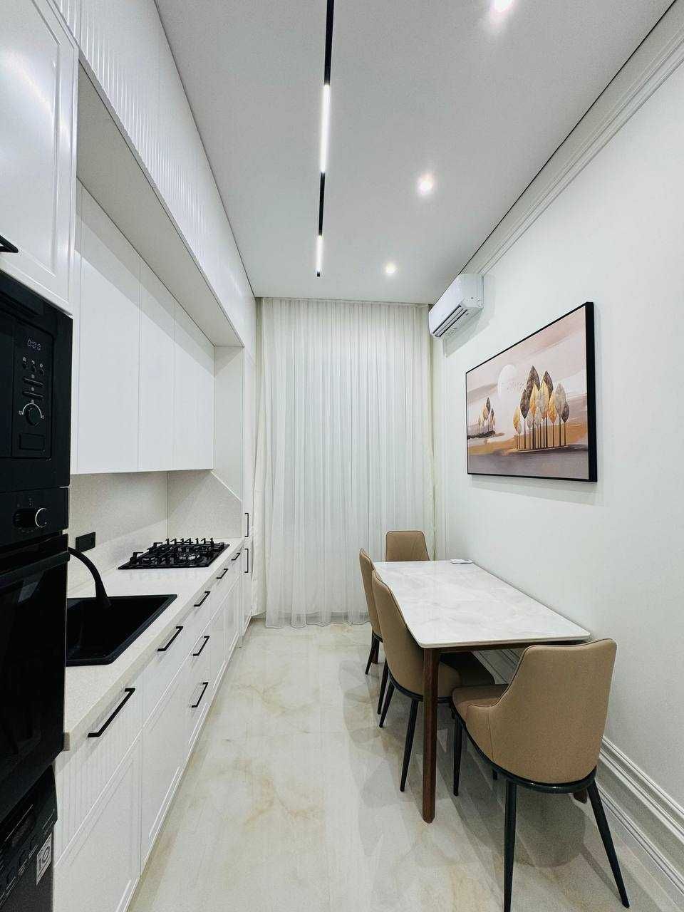 V781 ПРОДАЕТСЯ квартира на: Айбек метро  кунаева