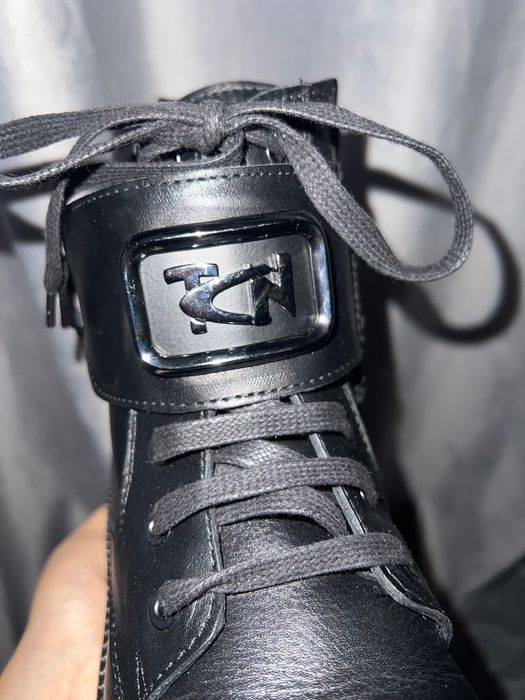 Зимние кожаные на цигейке ботинки