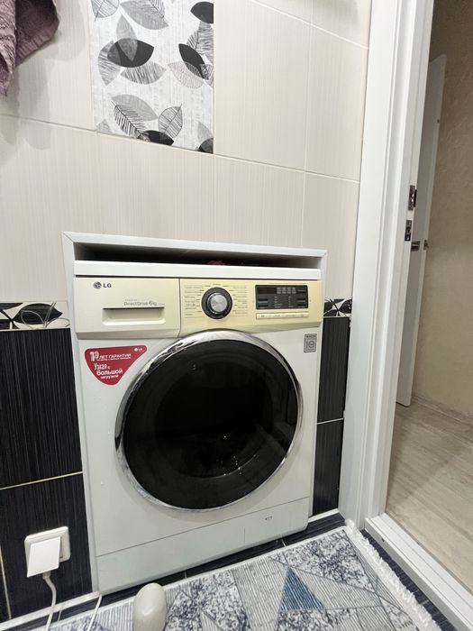Пррдам стиральную машинку LG