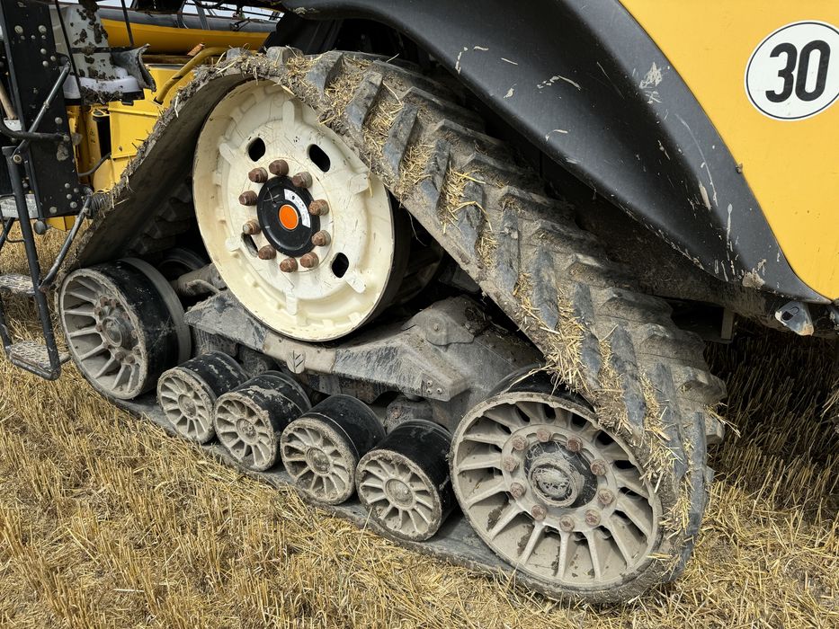 New Holland CR 10.90