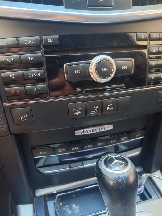 Мерцедес  Е класа 220