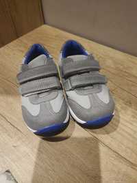 Нови детски обувки mat star