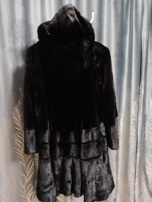 Норковая шуба,черная бриллиант