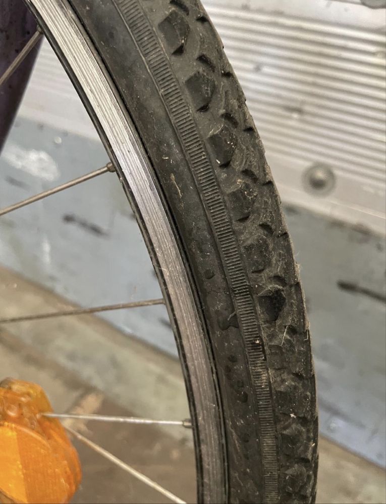 Vand bicicleta functionala cu portbagaj