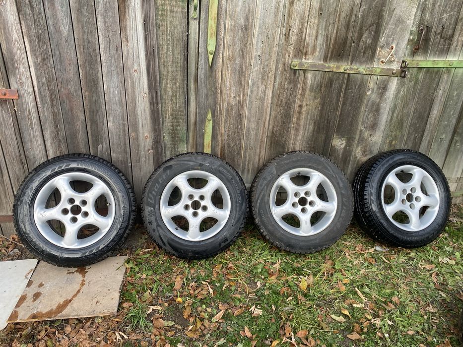 Срочно продам диски в сборе  на шипах