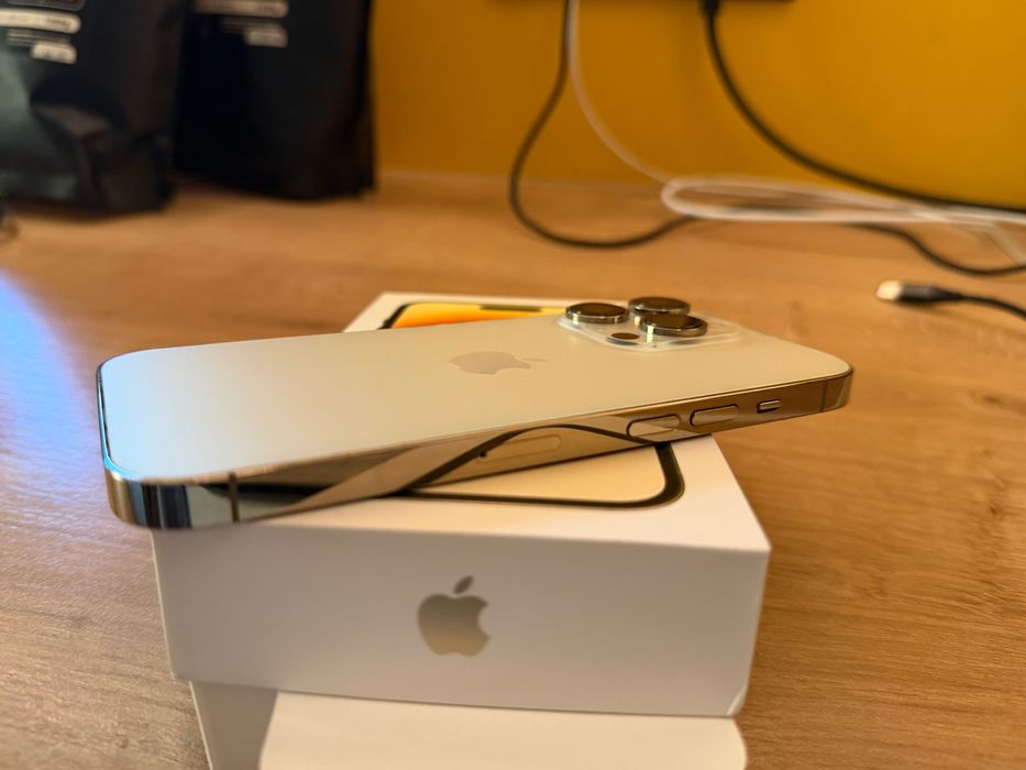 iPhone 14 Pro 256 Gold + casti bonus