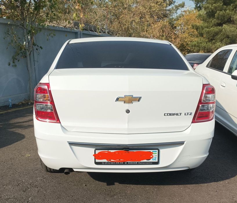 Cobalt 2024, oq rang, avtomat karobka, metani bor, kraska toza