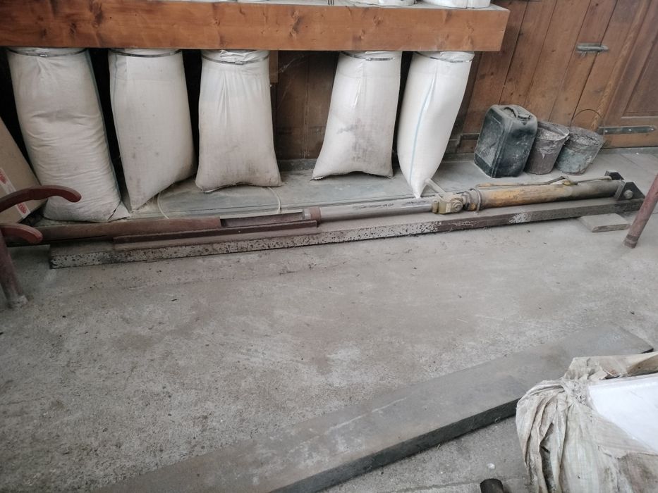 Presa brichete rumegus