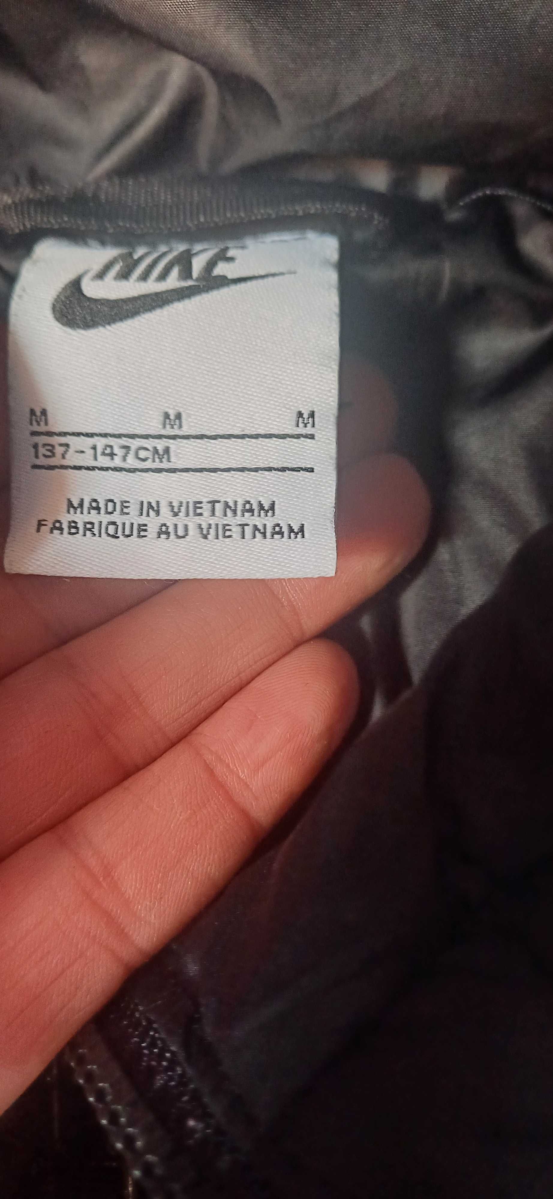 Яке Nike 10-12г."M" размер