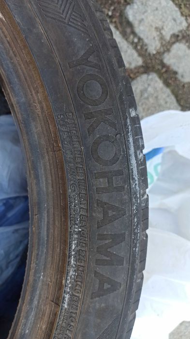 Продавам YOKOHAMA Geolandar X-CV G057   295/40 R21  DOT 3823