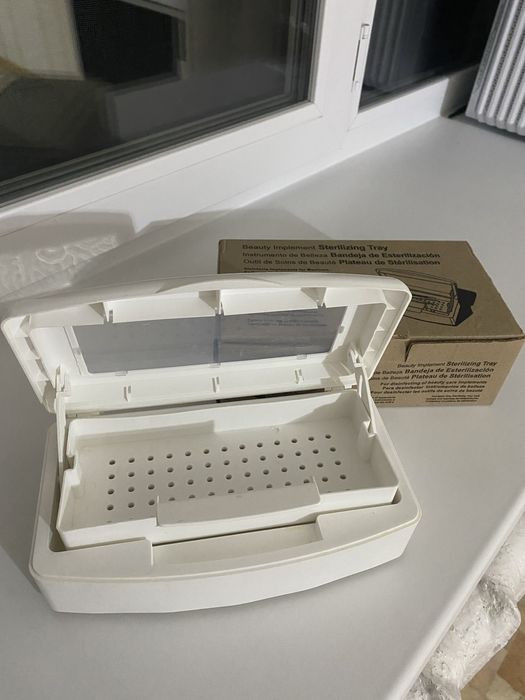 Контейнер для стерилизации и дезинфекции