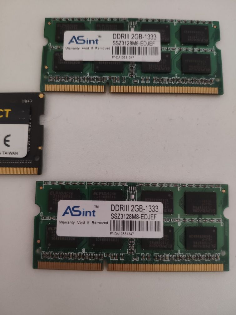 Memorie RAM laptop DDR3 4 GB și 2 GB