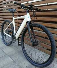 Bicicleta Gravel electric, roti 27.5", shimano 105