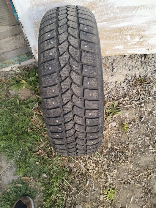 Продается зимняя шина.